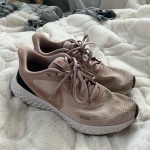 Women’s Nike Revolution Running Sneakers, size 7.5